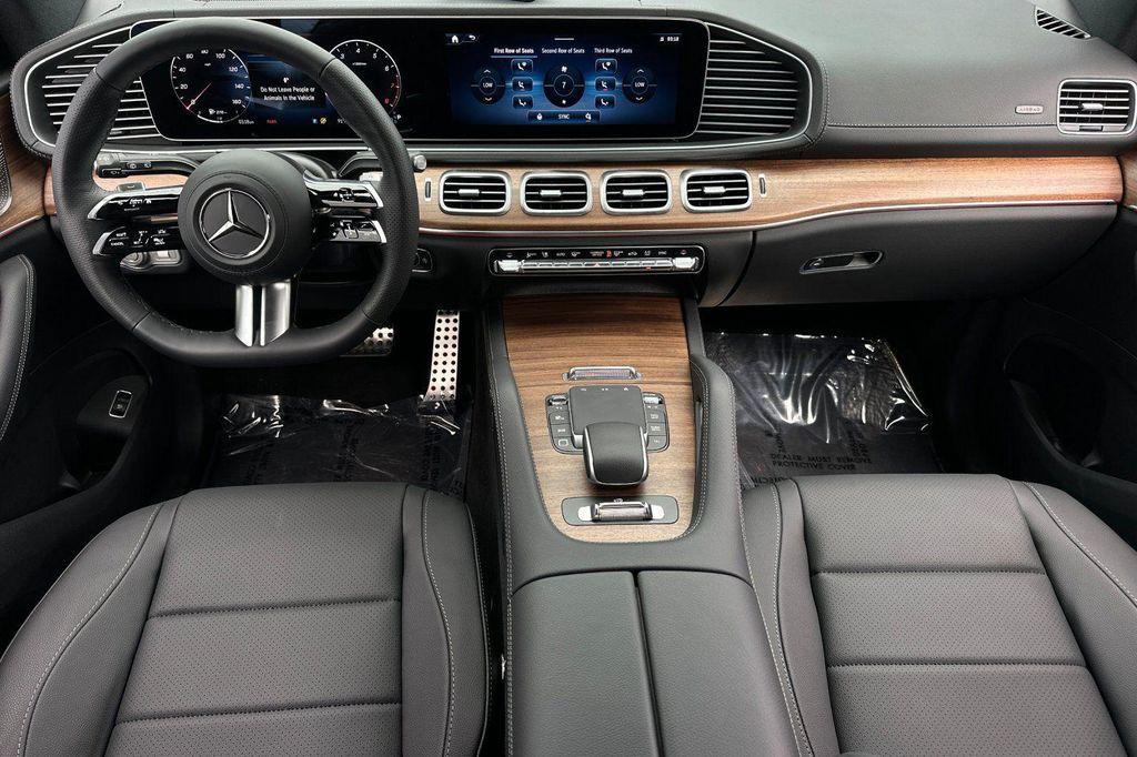 new 2025 Mercedes-Benz GLS 450 car, priced at $85,017