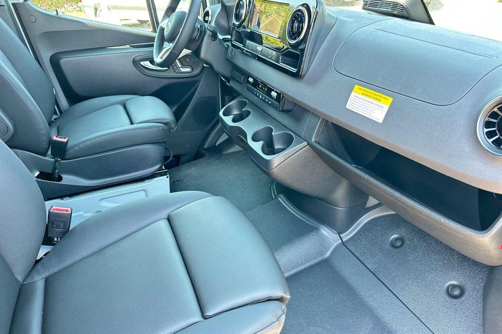 new 2025 Mercedes-Benz Sprinter 2500 car, priced at $74,879
