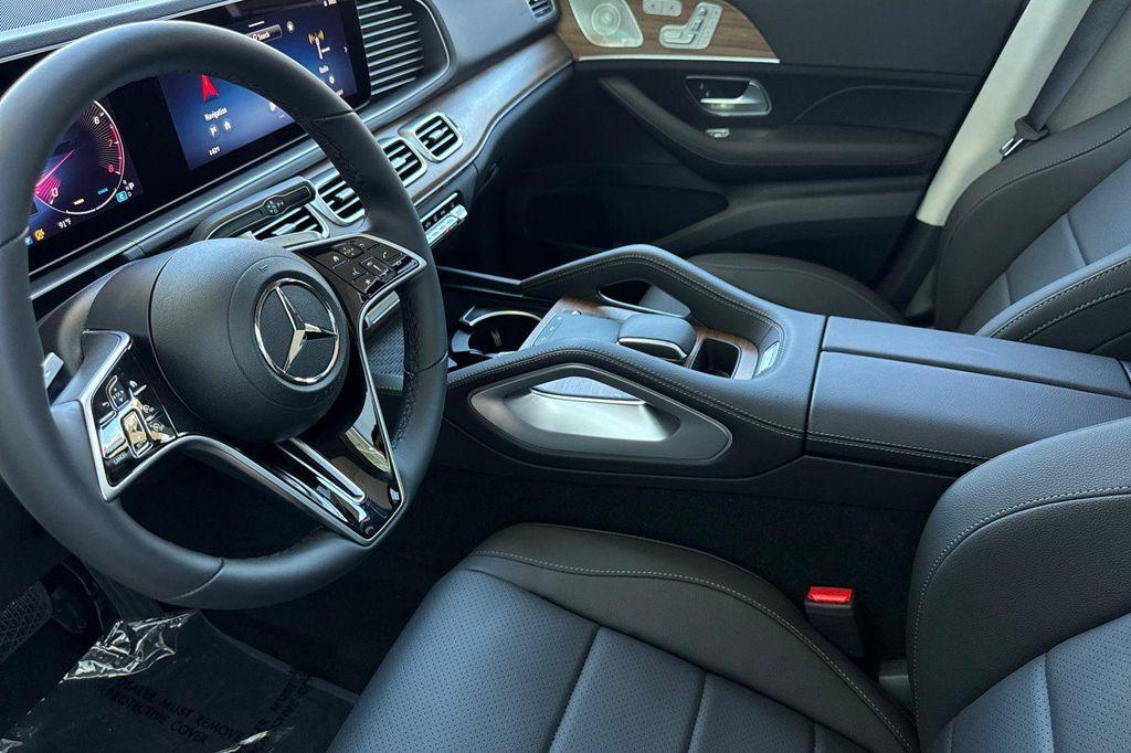 new 2025 Mercedes-Benz GLE 350 car, priced at $68,795