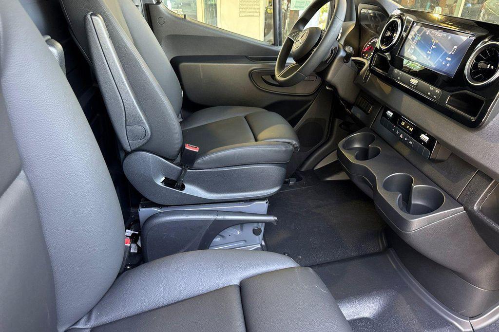 new 2025 Mercedes-Benz Sprinter 2500 car, priced at $68,016