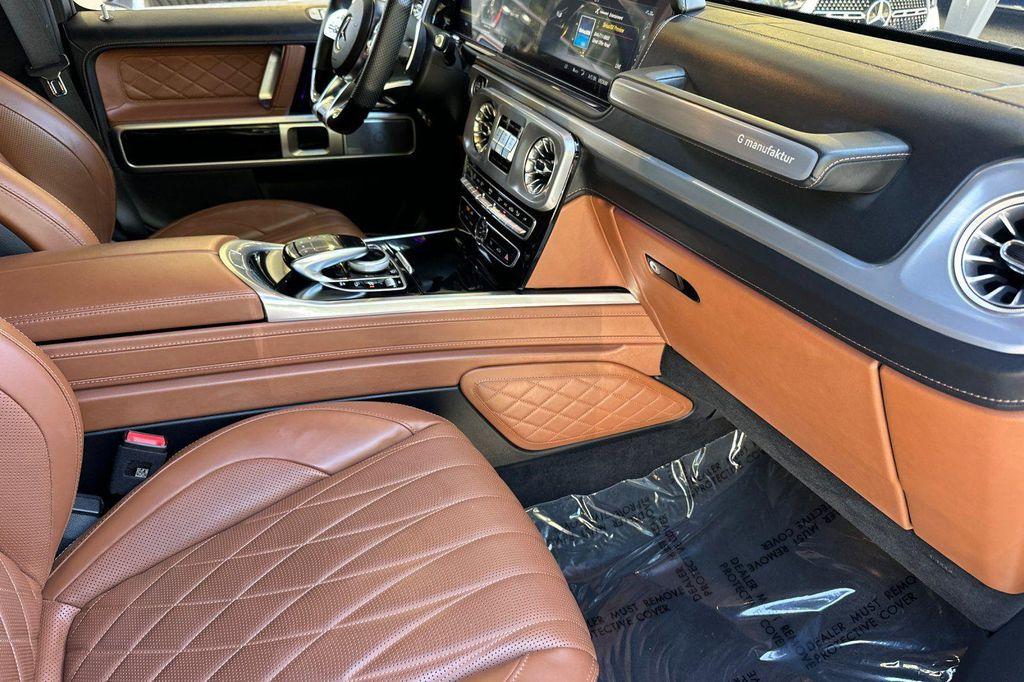 used 2022 Mercedes-Benz AMG G 63 car, priced at $165,000