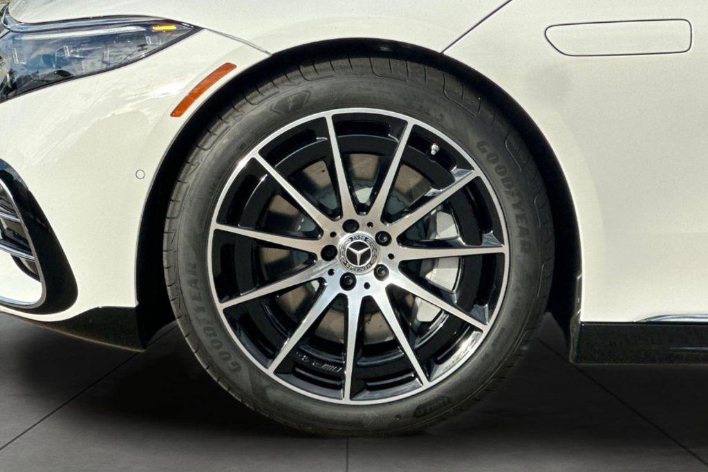 new 2026 Mercedes-Benz EQS 450 car, priced at $105,045