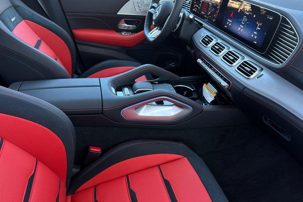 new 2025 Mercedes-Benz AMG GLE 53 car, priced at $92,820