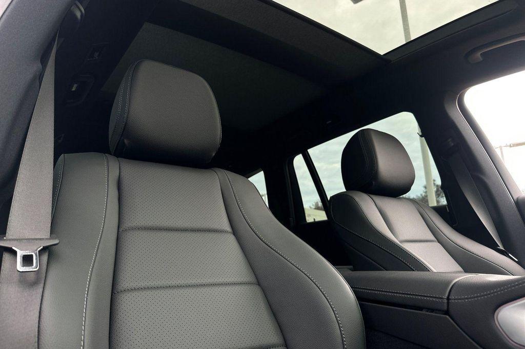 new 2025 Mercedes-Benz GLS 450 car, priced at $97,730