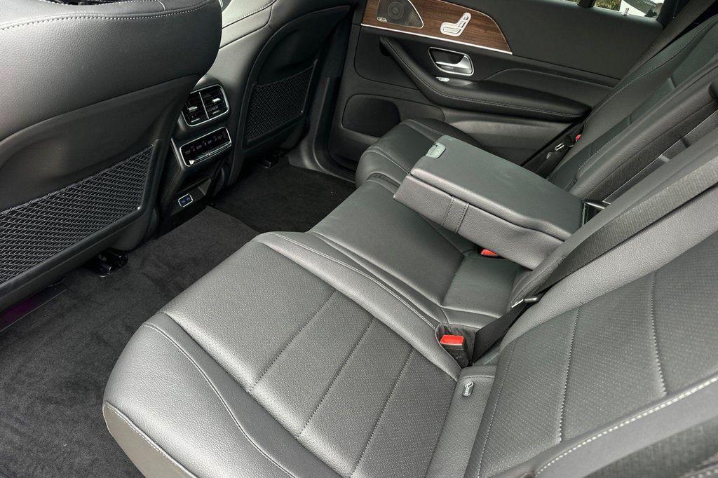 new 2025 Mercedes-Benz GLS 450 car, priced at $97,730
