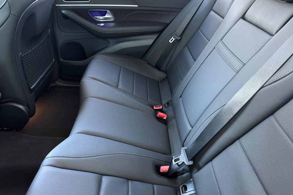 new 2026 Mercedes-Benz GLE 450 car, priced at $77,285