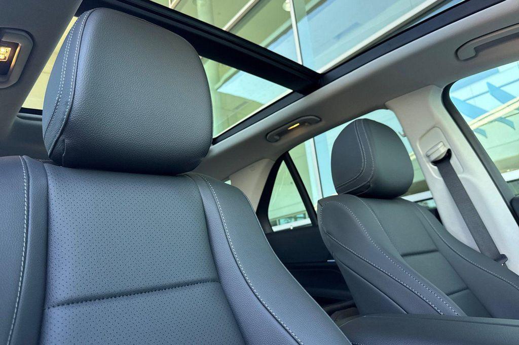 new 2026 Mercedes-Benz GLE 450 car, priced at $77,285