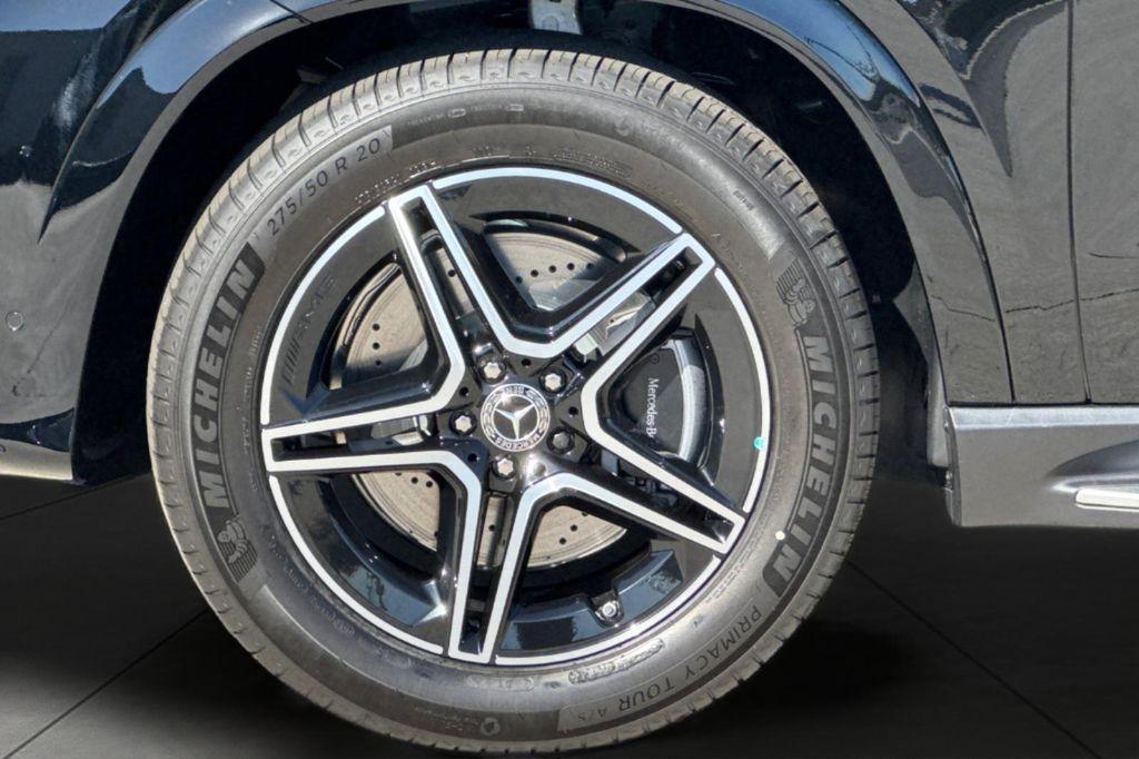 new 2026 Mercedes-Benz GLE 450 car, priced at $77,285