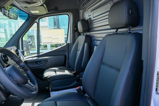 new 2024 Mercedes-Benz Sprinter 2500 car, priced at $70,018