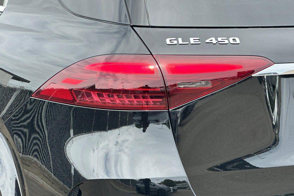 new 2026 Mercedes-Benz GLE 450 car, priced at $75,700