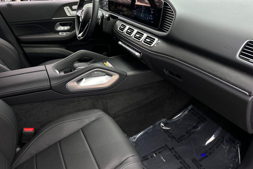 new 2026 Mercedes-Benz GLE 450 car, priced at $75,700