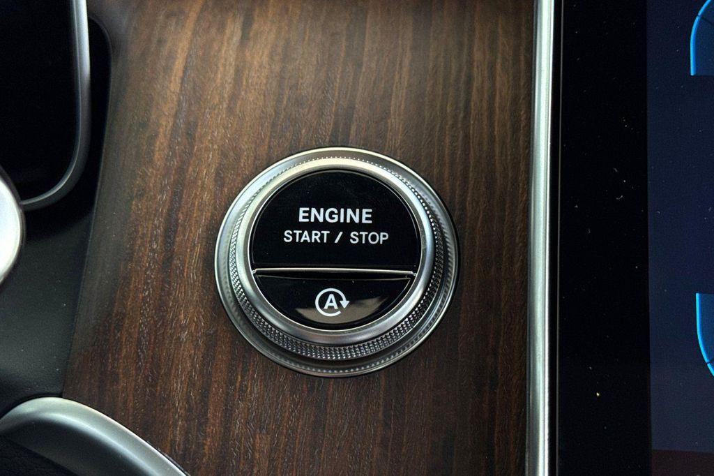 new 2025 Mercedes-Benz GLC 300 car, priced at $56,845