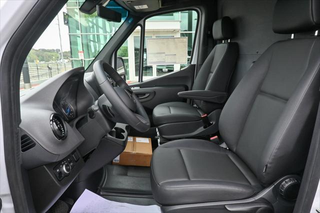 new 2024 Mercedes-Benz Sprinter 2500 car, priced at $82,418