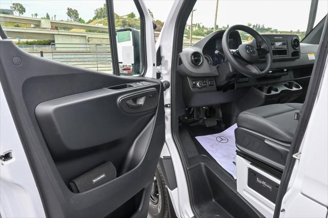 new 2024 Mercedes-Benz Sprinter 2500 car, priced at $82,418