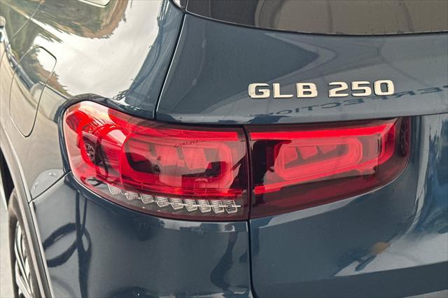 used 2022 Mercedes-Benz GLB 250 car, priced at $29,000