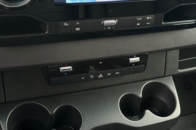 new 2025 Mercedes-Benz Sprinter 2500 car, priced at $65,782