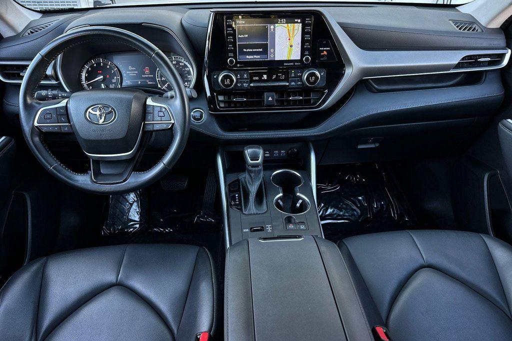 used 2022 Toyota Highlander car, priced at $33,800