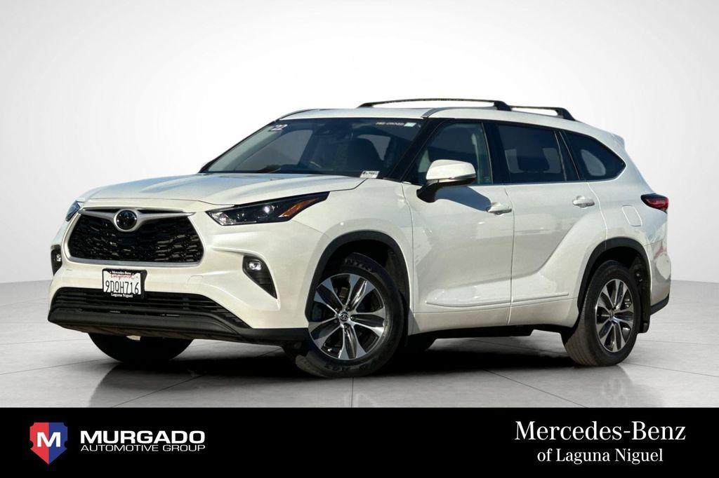 used 2022 Toyota Highlander car, priced at $33,800
