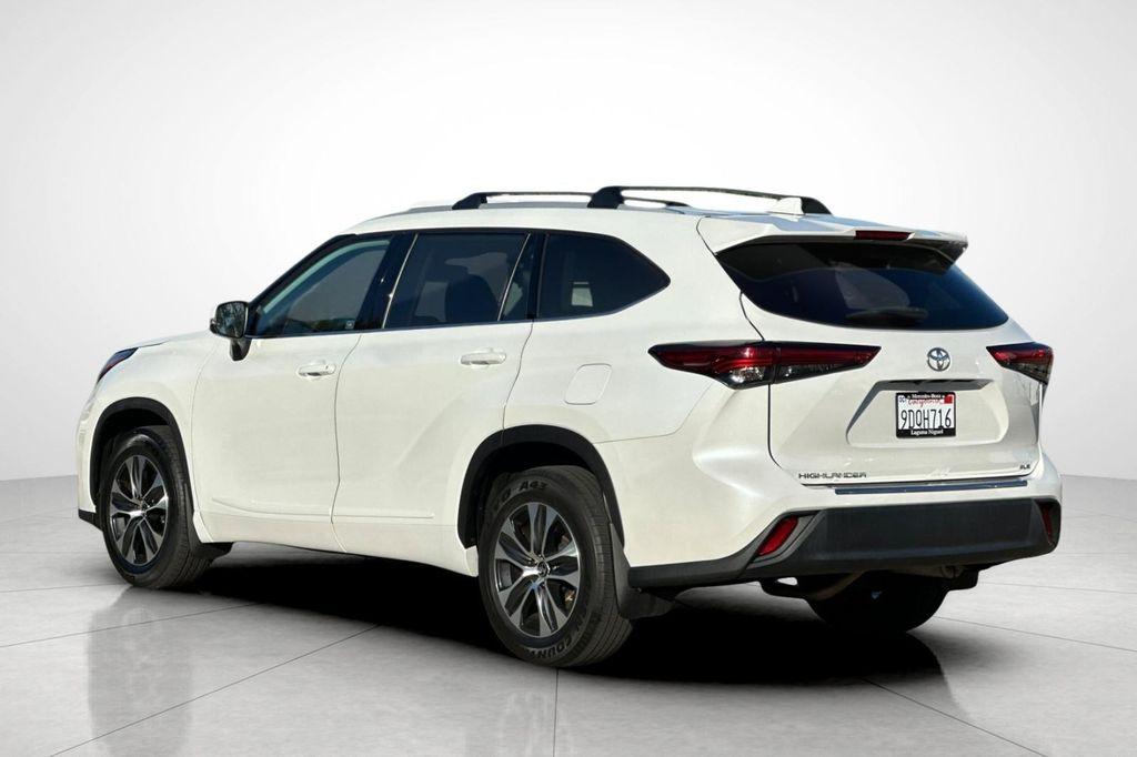 used 2022 Toyota Highlander car, priced at $33,800