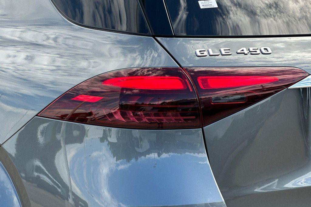 new 2026 Mercedes-Benz GLE 450 car, priced at $84,470