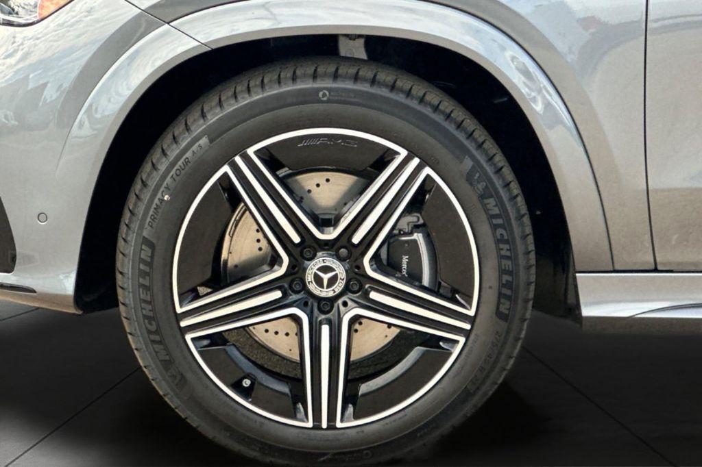 new 2026 Mercedes-Benz GLE 450 car, priced at $84,470