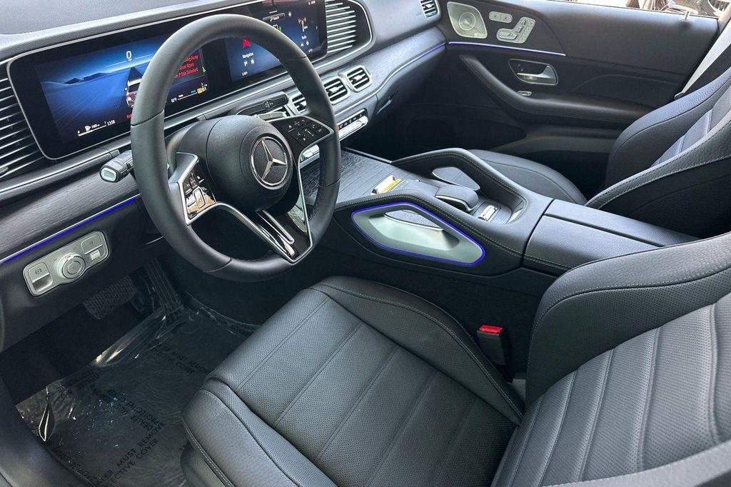 new 2025 Mercedes-Benz GLE 580 car, priced at $100,625