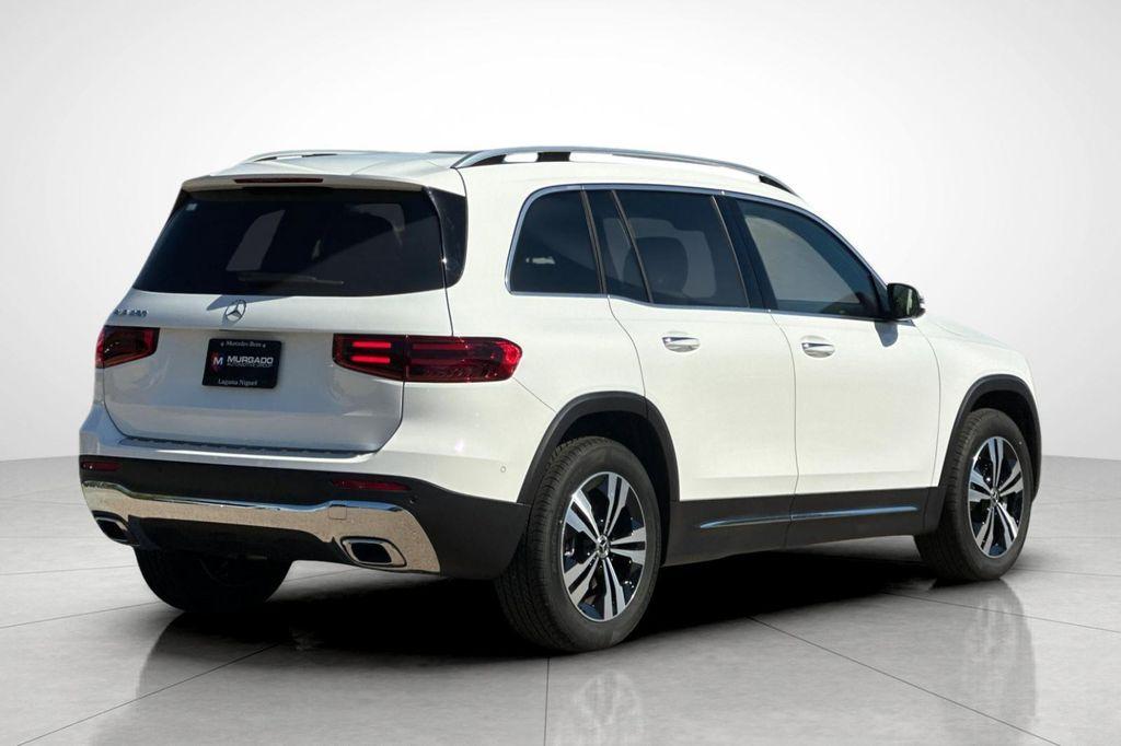 new 2025 Mercedes-Benz GLB 250 car, priced at $41,016