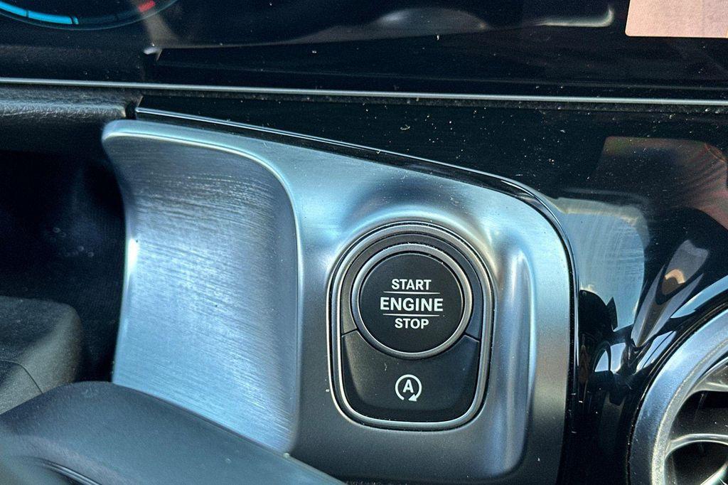 used 2021 Mercedes-Benz GLB 250 car, priced at $25,000