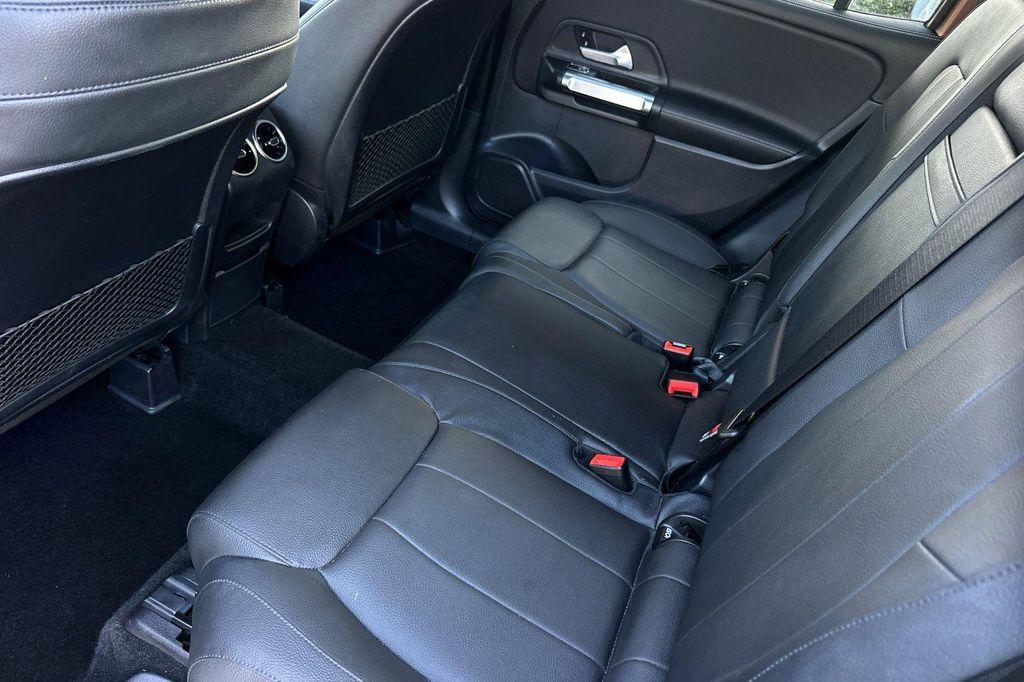 used 2021 Mercedes-Benz GLB 250 car, priced at $25,000