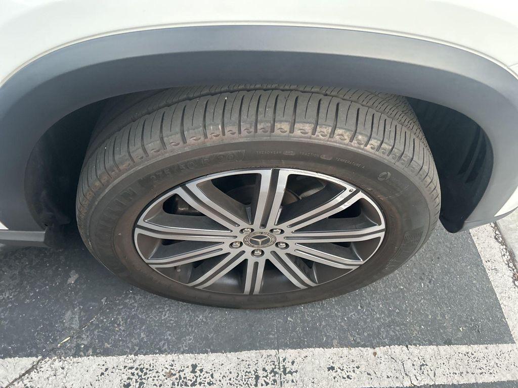 used 2024 Mercedes-Benz GLE 350 car, priced at $54,984