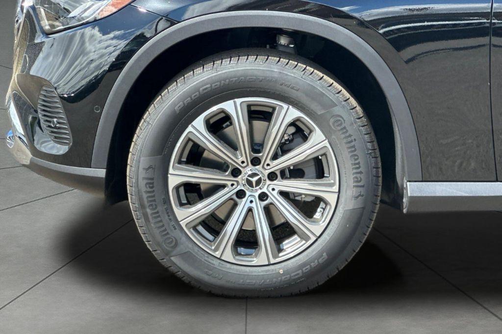 new 2026 Mercedes-Benz GLC 300 car, priced at $57,320
