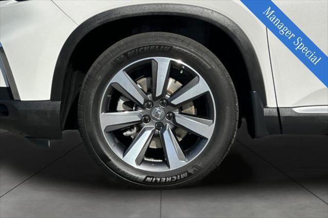 used 2023 Honda Pilot car, priced at $40,650