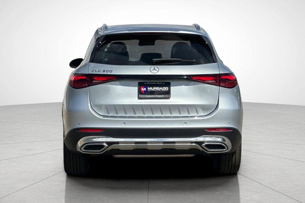 new 2025 Mercedes-Benz GLC 300 car, priced at $47,228