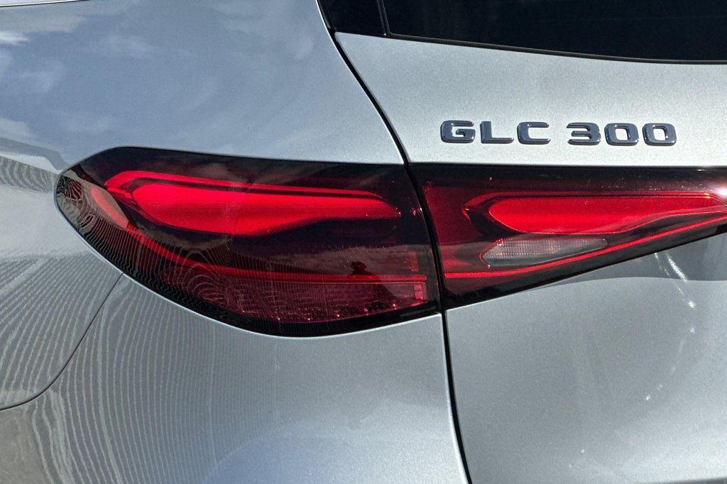 new 2025 Mercedes-Benz GLC 300 car, priced at $47,228