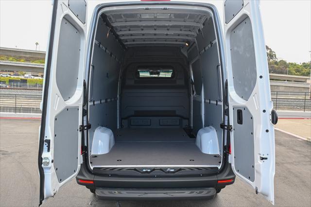 new 2024 Mercedes-Benz Sprinter 2500 car, priced at $65,047