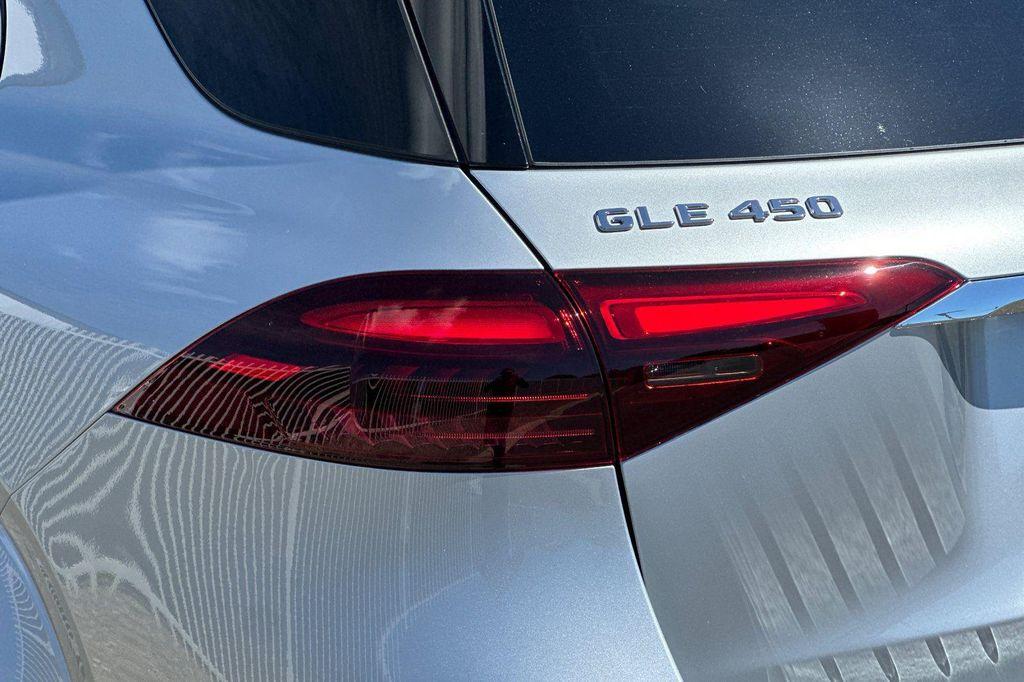 new 2026 Mercedes-Benz GLE 450 car, priced at $79,885