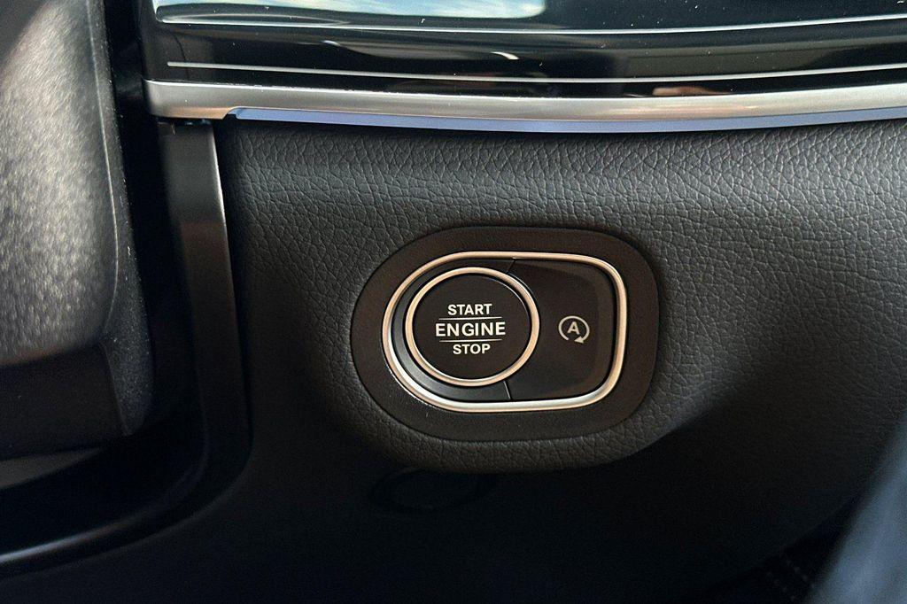 new 2026 Mercedes-Benz GLE 450 car, priced at $82,845