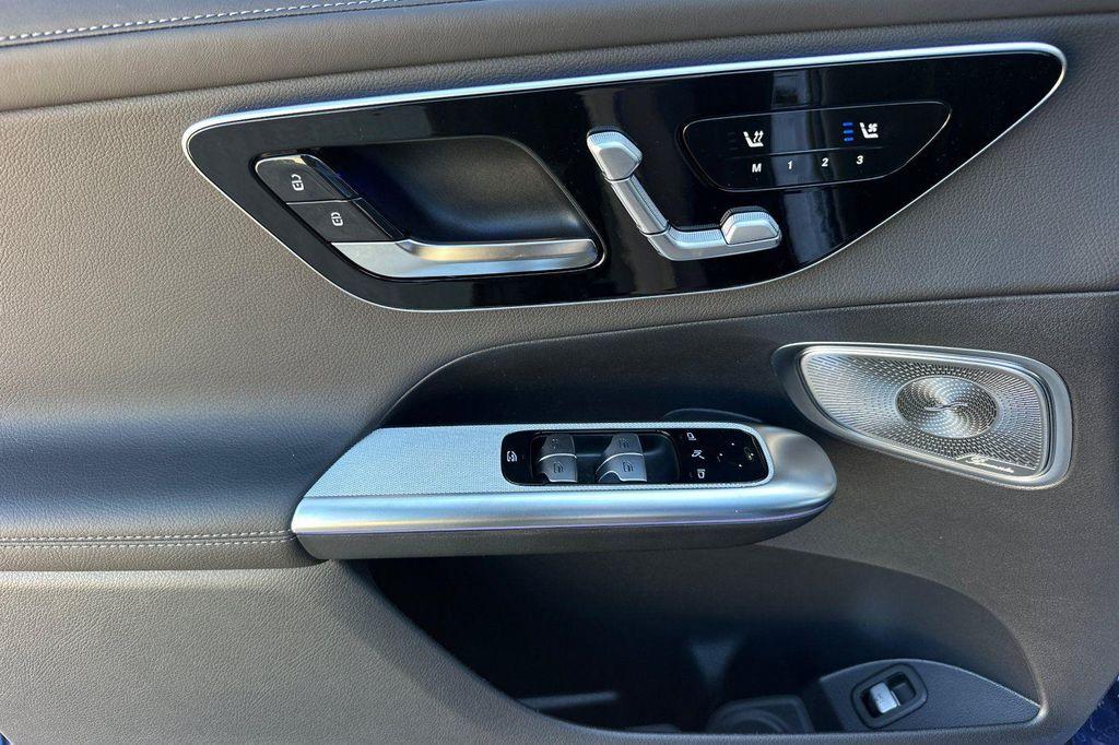 new 2026 Mercedes-Benz GLC 300 car, priced at $60,250