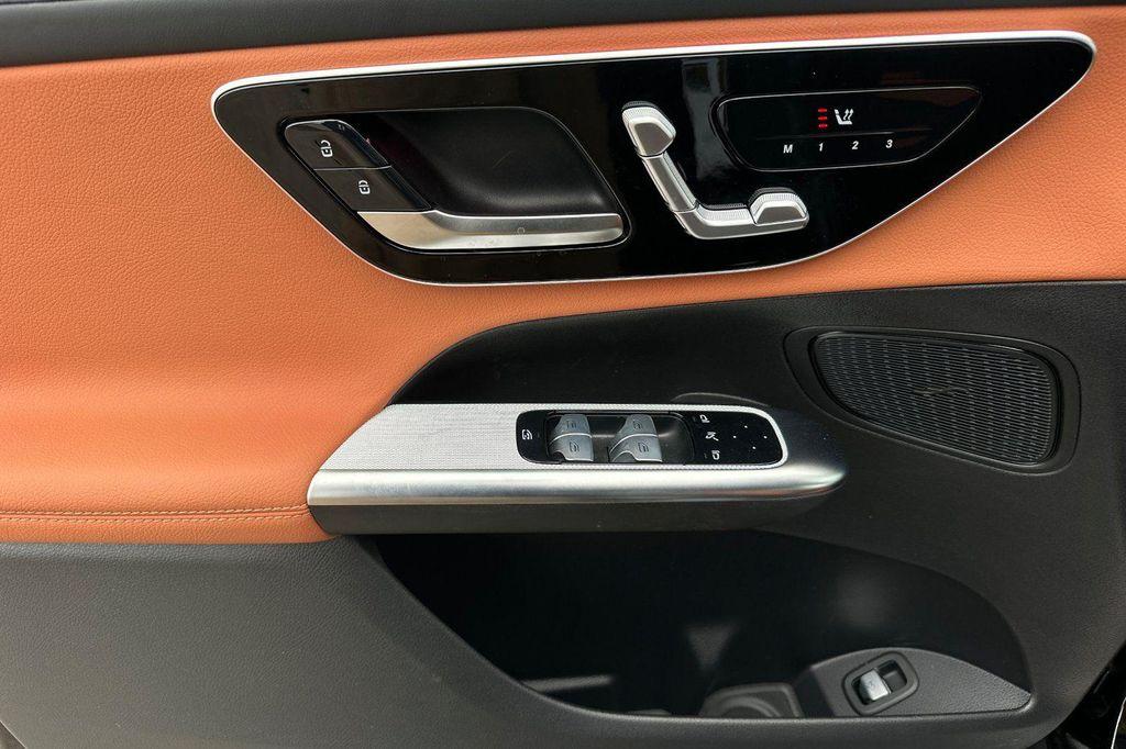 new 2025 Mercedes-Benz GLC 300 car, priced at $50,445