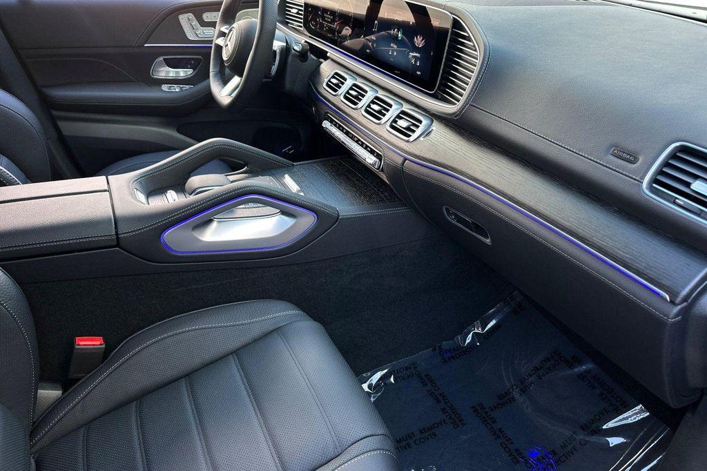new 2026 Mercedes-Benz GLS 580 car, priced at $122,200