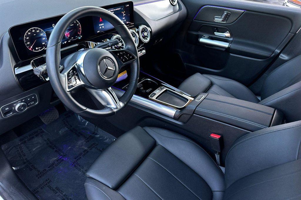 used 2025 Mercedes-Benz GLA 250 car, priced at $37,800