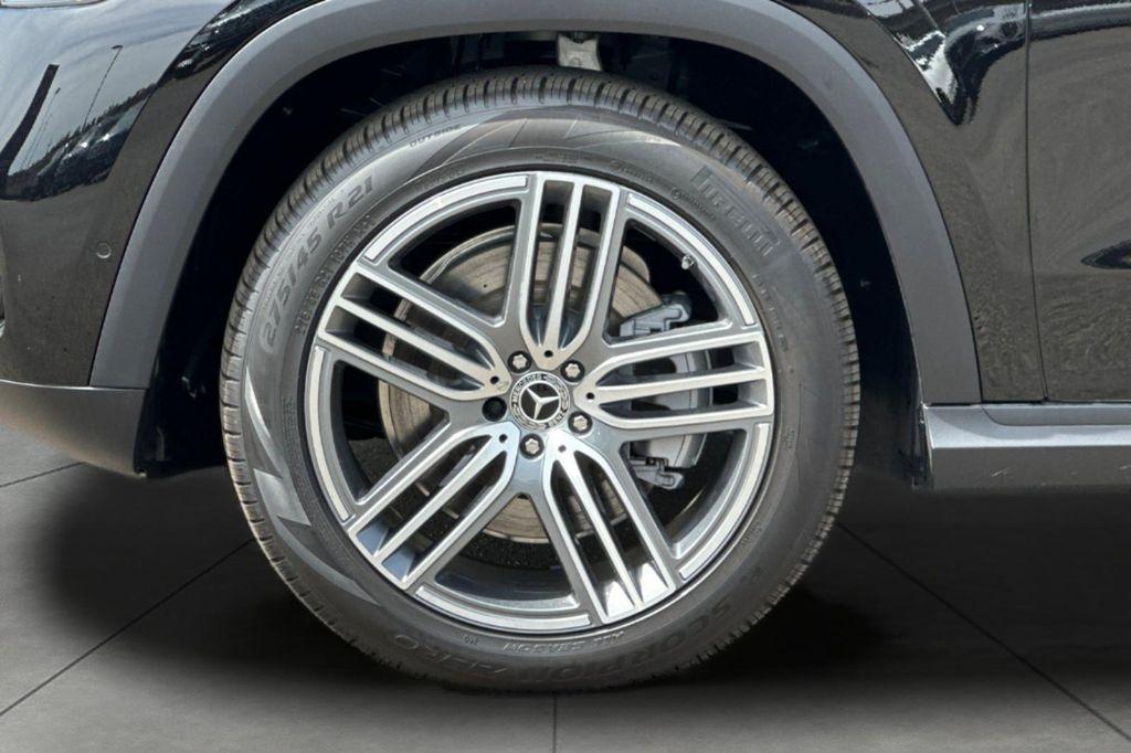 new 2025 Mercedes-Benz GLS 450 car, priced at $91,945