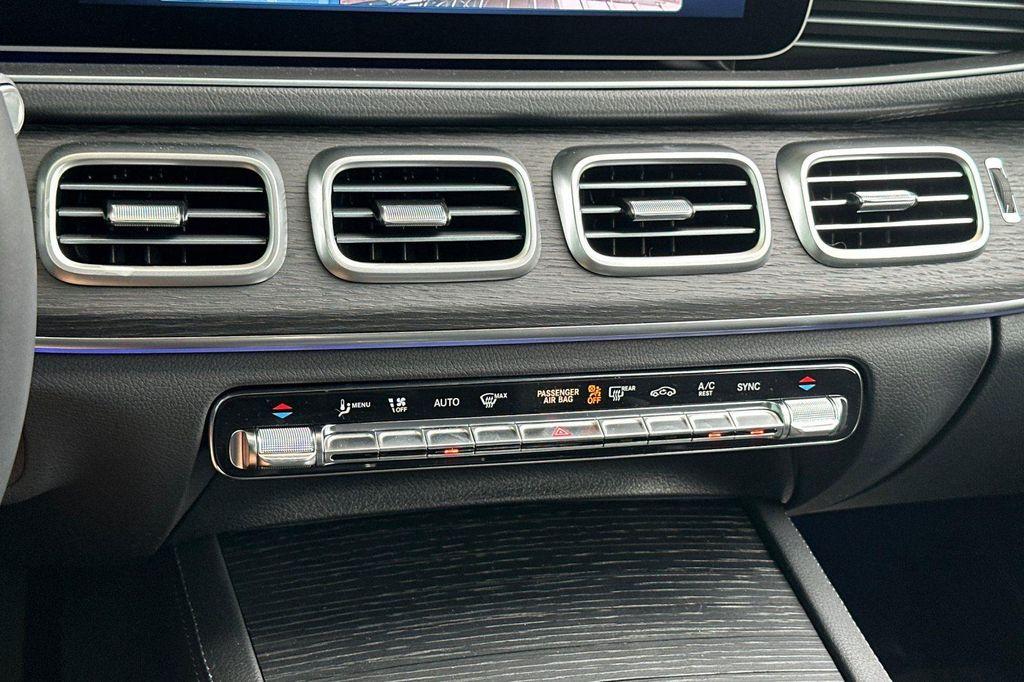 new 2025 Mercedes-Benz GLS 450 car, priced at $91,945