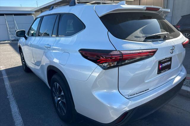 used 2024 Toyota Highlander car, priced at $44,497