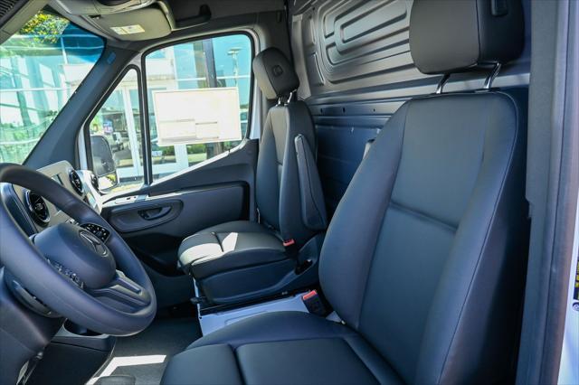 new 2024 Mercedes-Benz Sprinter 2500 car, priced at $59,984