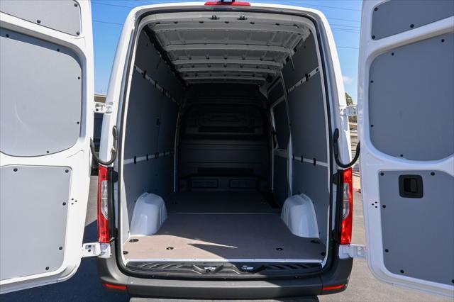 new 2024 Mercedes-Benz Sprinter 2500 car, priced at $59,984