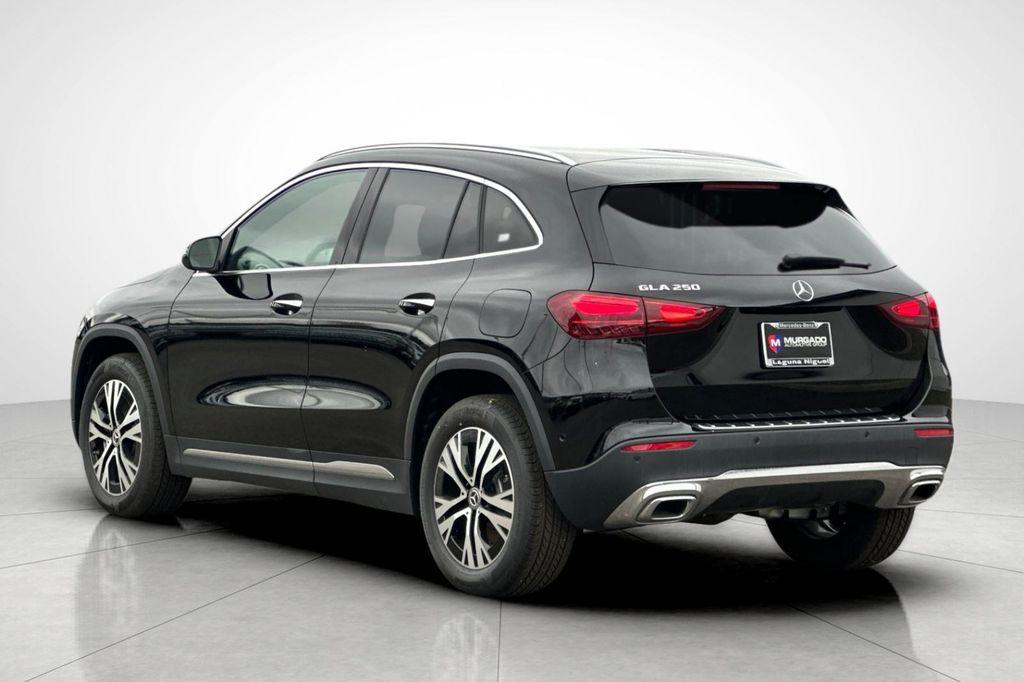 new 2025 Mercedes-Benz GLA 250 car, priced at $40,344