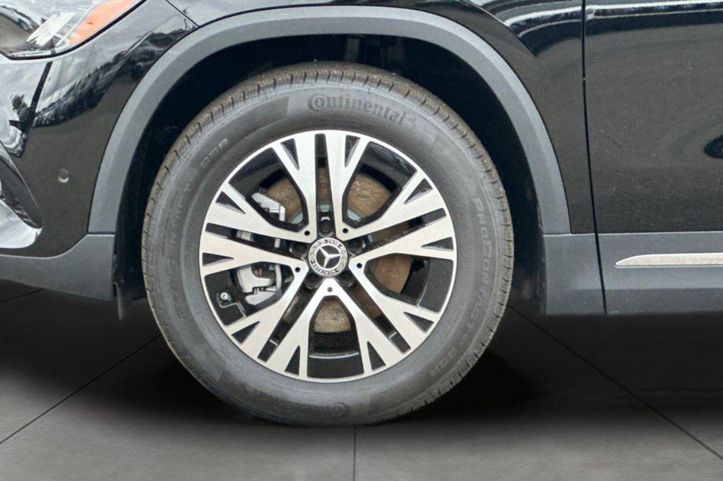 new 2025 Mercedes-Benz GLA 250 car, priced at $40,344