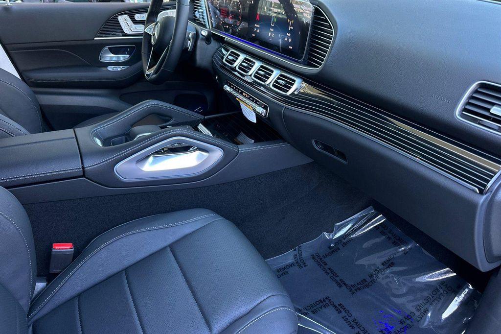 new 2026 Mercedes-Benz GLE 450 car, priced at $84,740