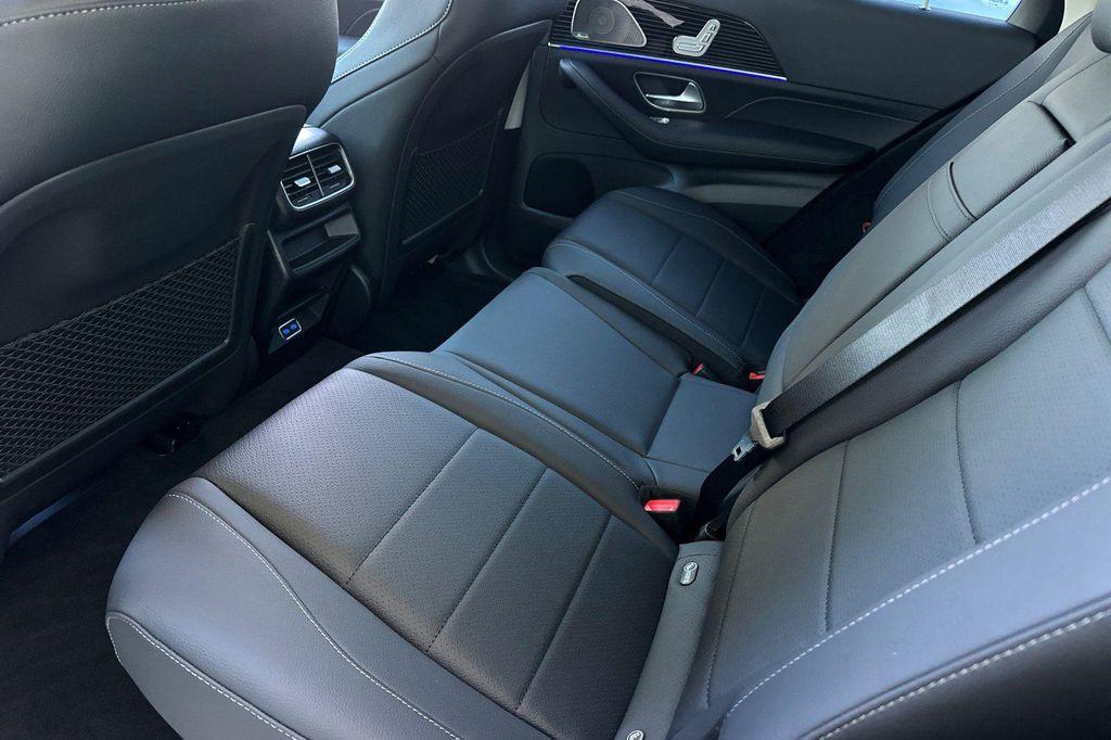 new 2026 Mercedes-Benz GLE 450 car, priced at $84,740